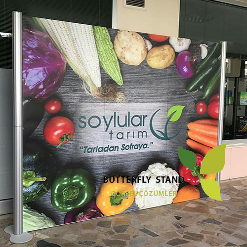Centro-Stand-4-panel-300x200-1.jpg